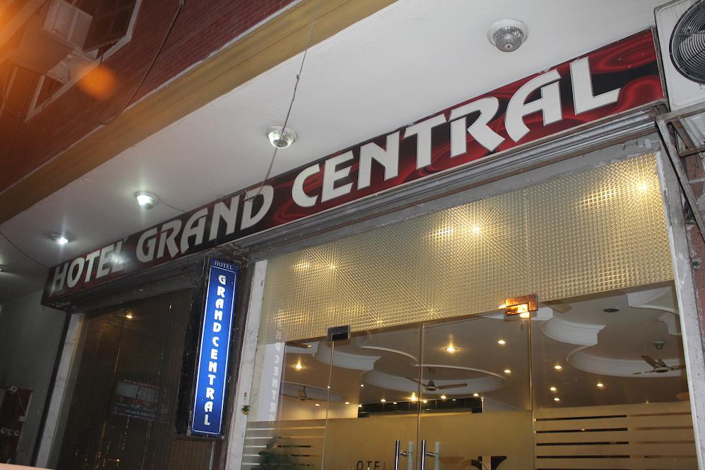 Hotel O Grand Central Dillí Exteriér fotografie