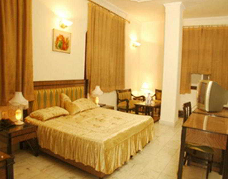 Hotel O Grand Central Dillí Exteriér fotografie